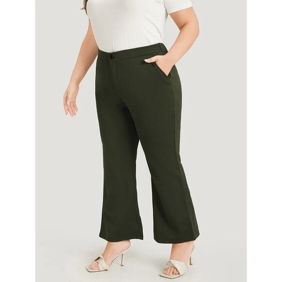 Size 14 - 16 • 1x • BloomChic • Army Green Flare Leg Pocket Pants - Picture 1 of 2
